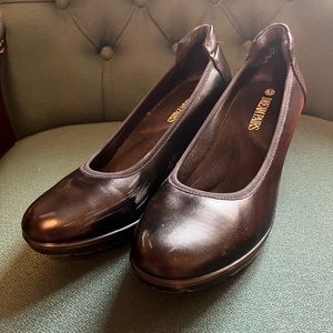 Dream Paris Black Heels 8.5